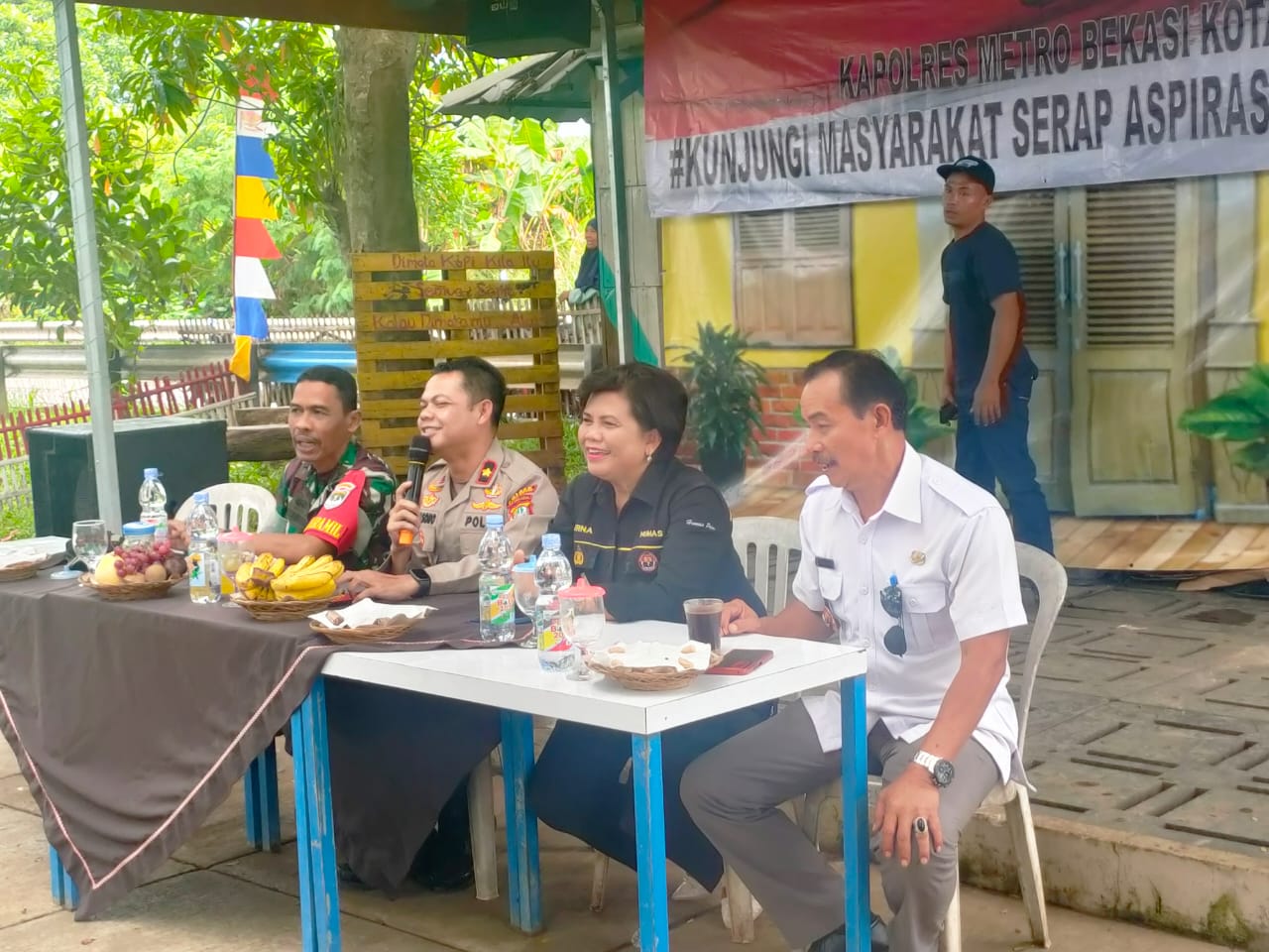 Program Serap Aspirasi Cari Solusi, Kapolsek Bantargebang Kunjungi Warga RW 022 Cimuning