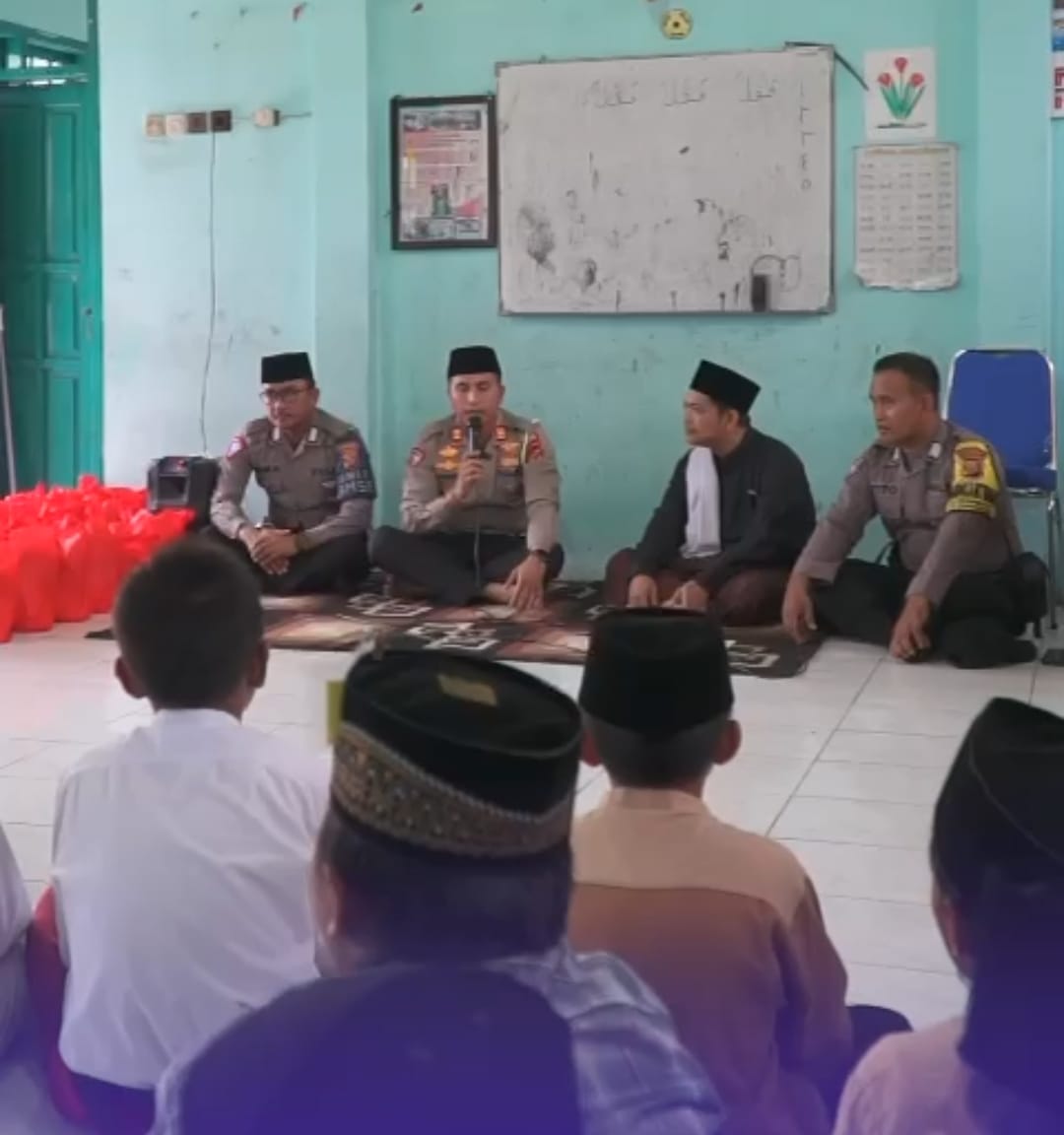 Bhakti Sosial Polres Karawang di Ponpes Al- Maghfiroh