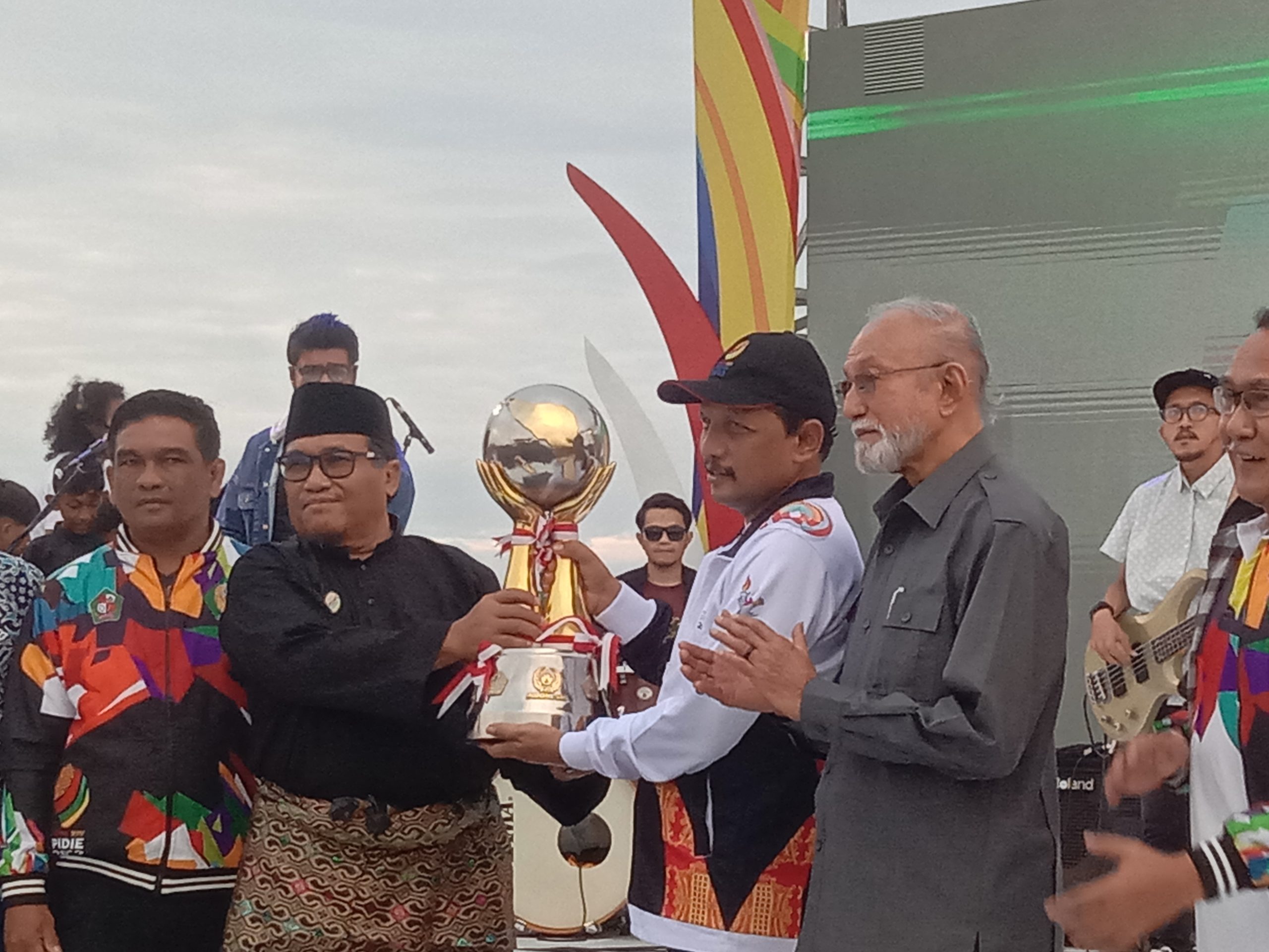 PORA XIV Resmi Ditutup, Pidie Juara Umum, Ini Harapan Asisten I Aceh pada Atlet Jelang PON 2024