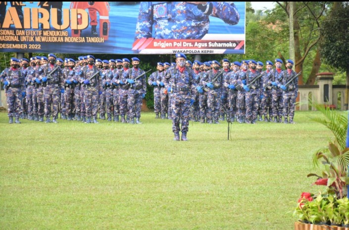 Kapolda Kepri Pimpin Upacara HUT POLAIRUD KE-72 TAHUN 2022