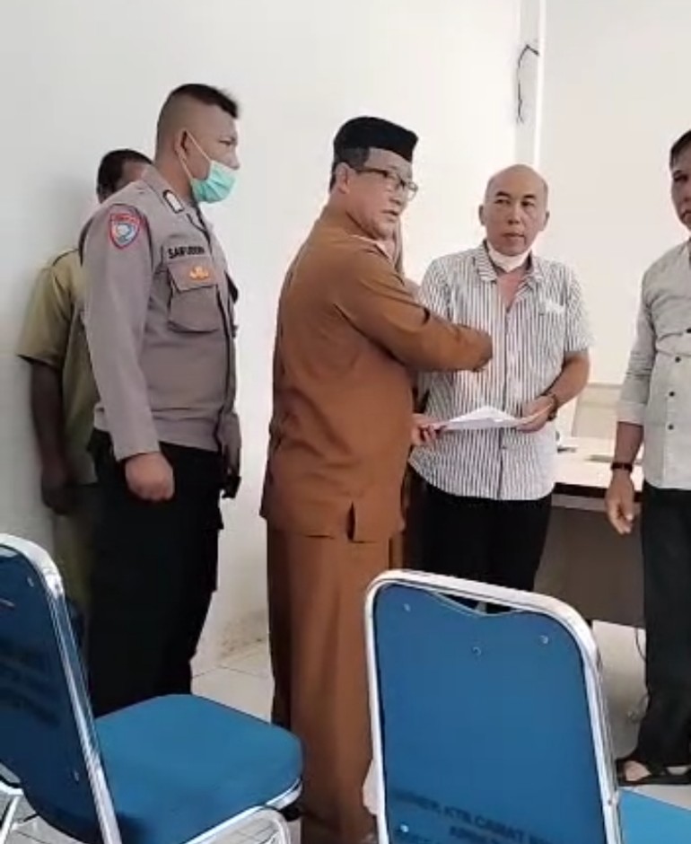 PT WOYLA RAYA ABADI DAN PT SURYA PANEN SUBUR (SPS I) di sinyalir Serobot tanah masyarakat seluas 300 Ha