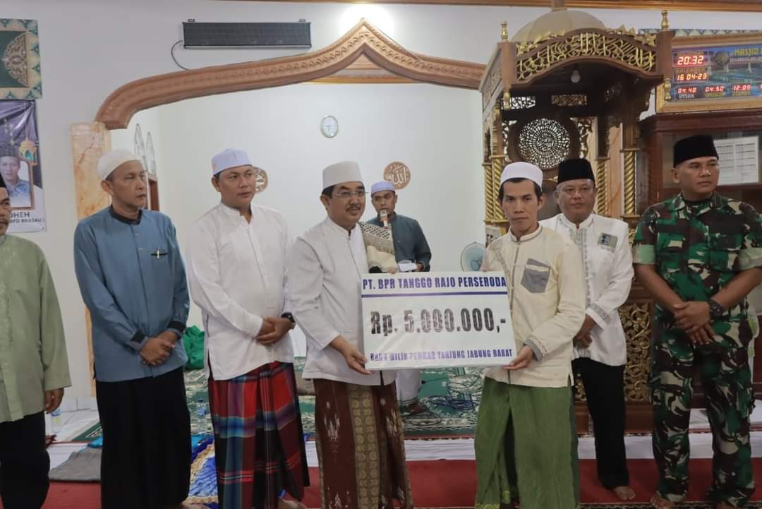 Bupati dan Wakil bupati Tanjabbarat Safari Ramadhan ke Desa Brasau Kecamatan Tungkal Ulu