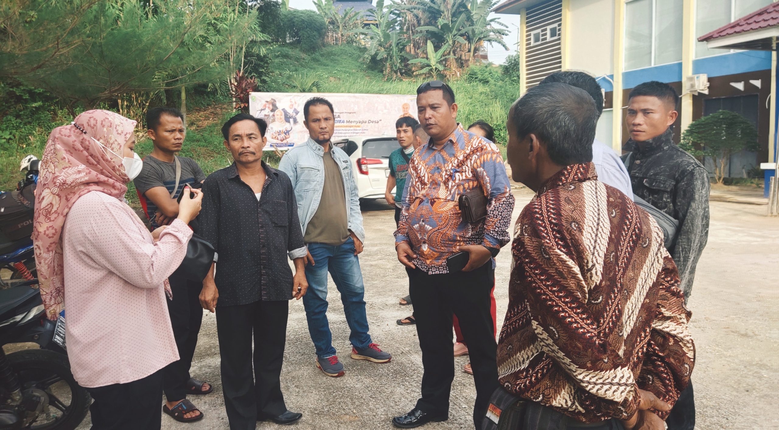 Puluhan Orang Kehilangan Pekerjaan dan Tempat Tinggal
