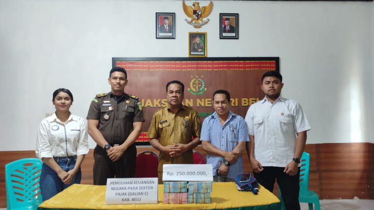 Kejari Belu Pulihkan Keuangan Negara Rp260 Juta dari Tunggakan Pajak Galian C