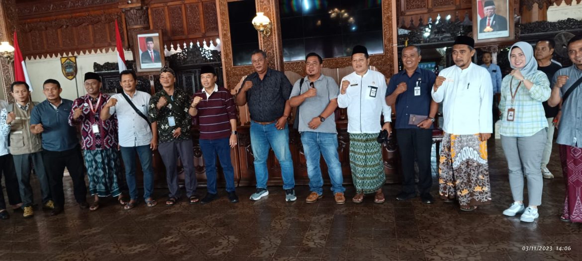 Perwakilan Paguyuban Pedagang Alun-Alun Dua Jepara Audiensi dengan Pj Bupati Jepara untuk Minta Fasilitas Tambahan