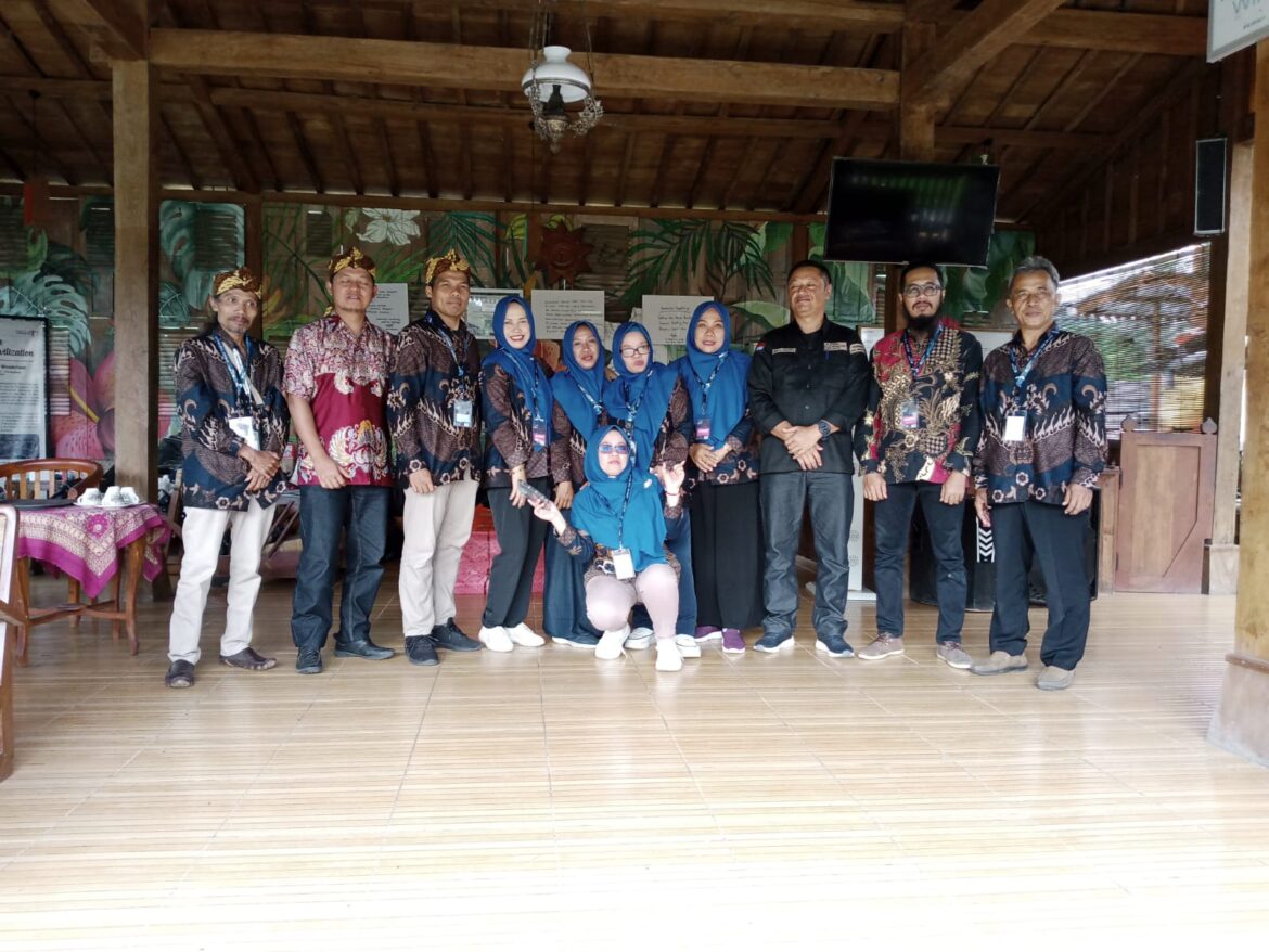 BIMTEK Youth Millenials Activism Action  Pengembangan Ekonomi Kreatif Berbasis Digital Ai