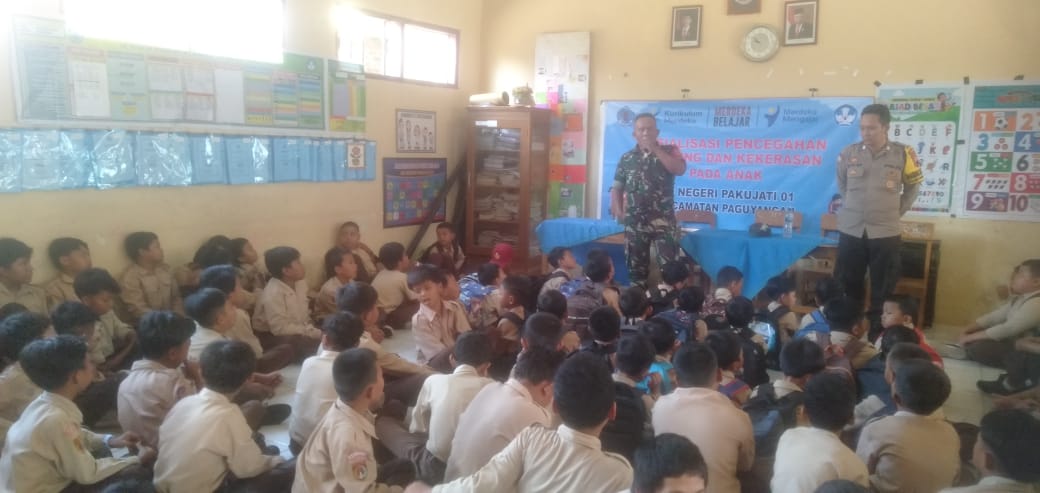 Cegah Bullying di Sekolah, Babinsa Koramil 11 Paguyangan Berikan Edukasi Kepada Murid SD 01 Pakujati