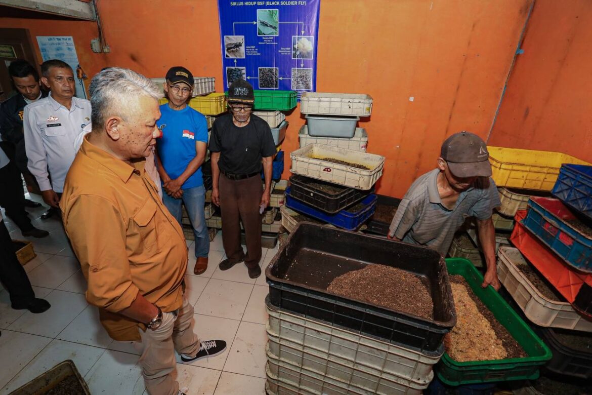 Semua Elemen Bergerak, Pj Wali Kota Optimis Kota Bandung Segera Keluar dari Darurat Sampah,