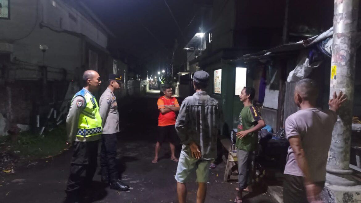 Mantap Brata 2023, Bhabinkamtibmas Sukapura Polsek Utbar Sambang Patroli Kewilayahan 