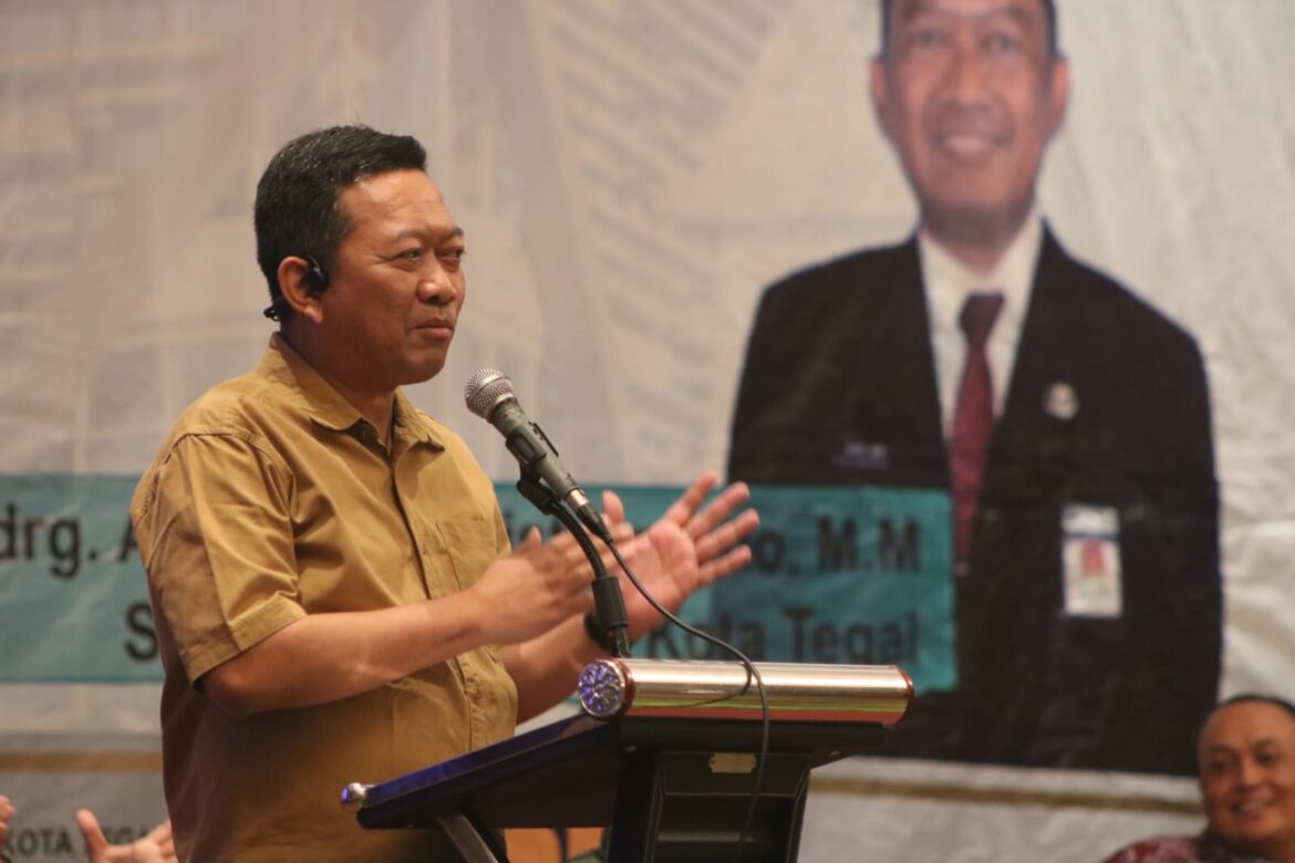 Sekda Buka Kegiatan Sosialisasi Jasa Konstruksi dan Rakor PKP Kota Tegal TA 2023
