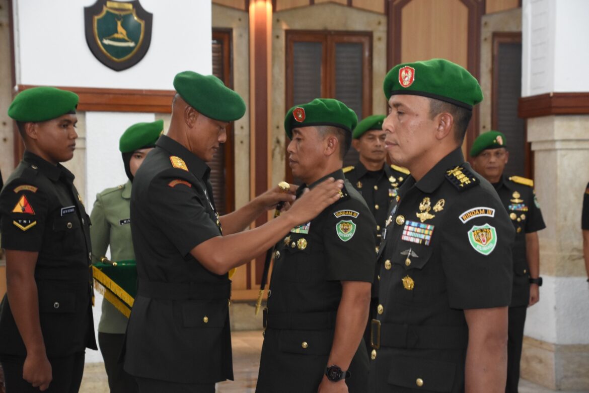 Pangdam III/Slw Pimpin Sertijab Danrindam III/Slw