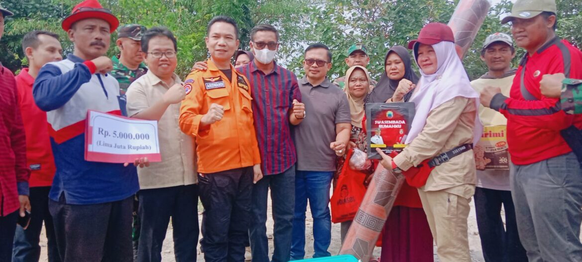 Pemkab Lamsel Bantu Pembangunan Rumah Roboh Milik Warga Bumi Restu Palas