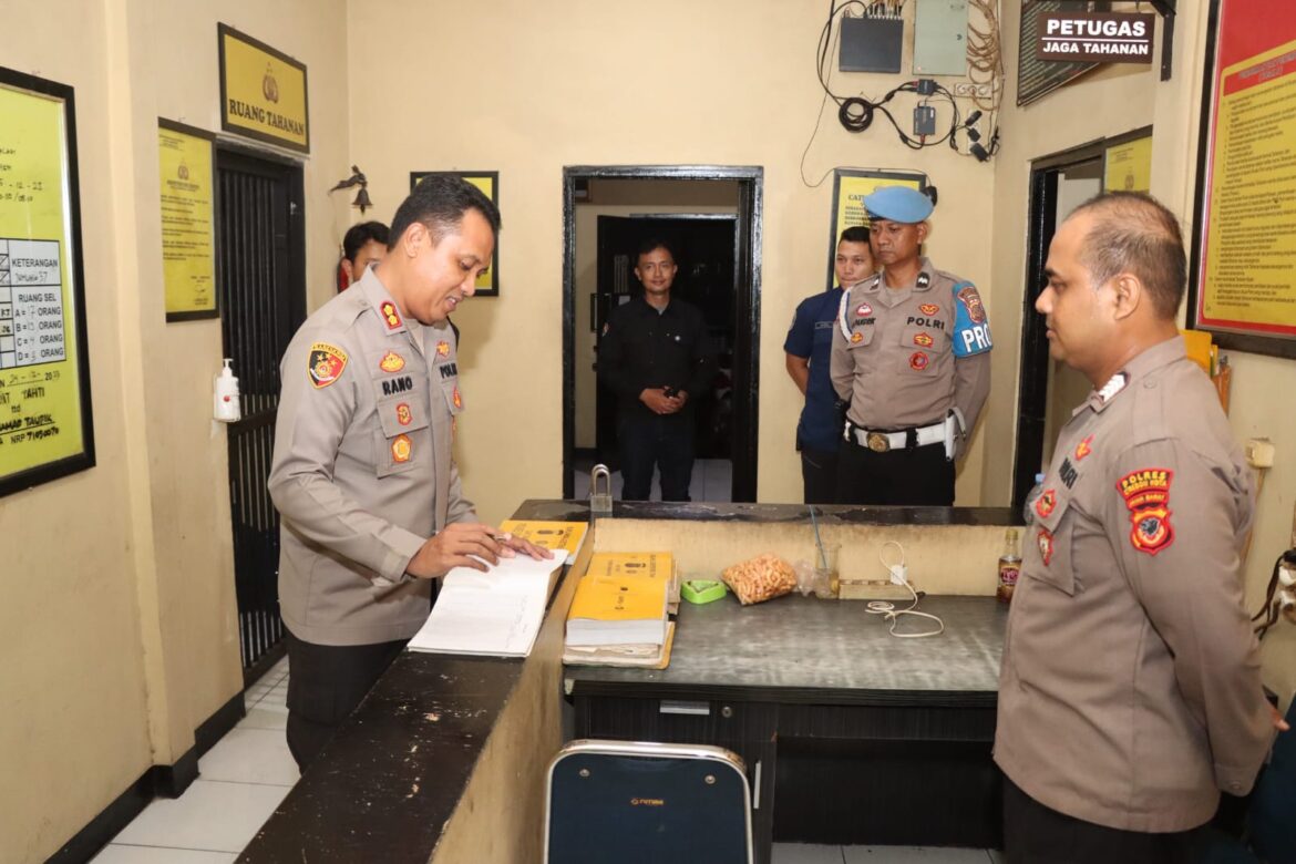 Kapolres Cirebon Kota Cek Kesiapsiagaan Personil Jaga Tahanan