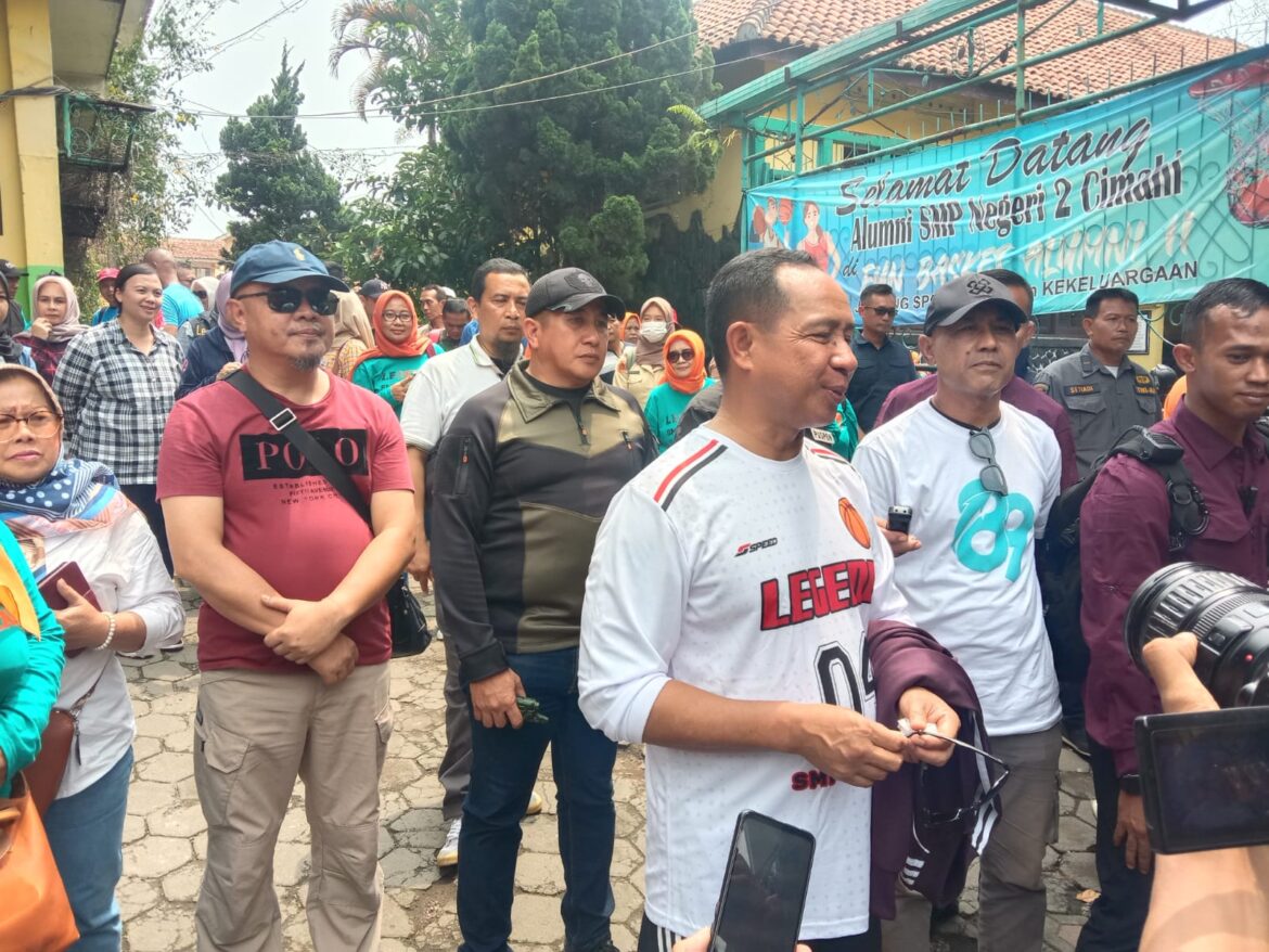 Dandim 0609 Sambut Panglima TNI. Reuni Akbar Di SMP, 2 Cimahi.