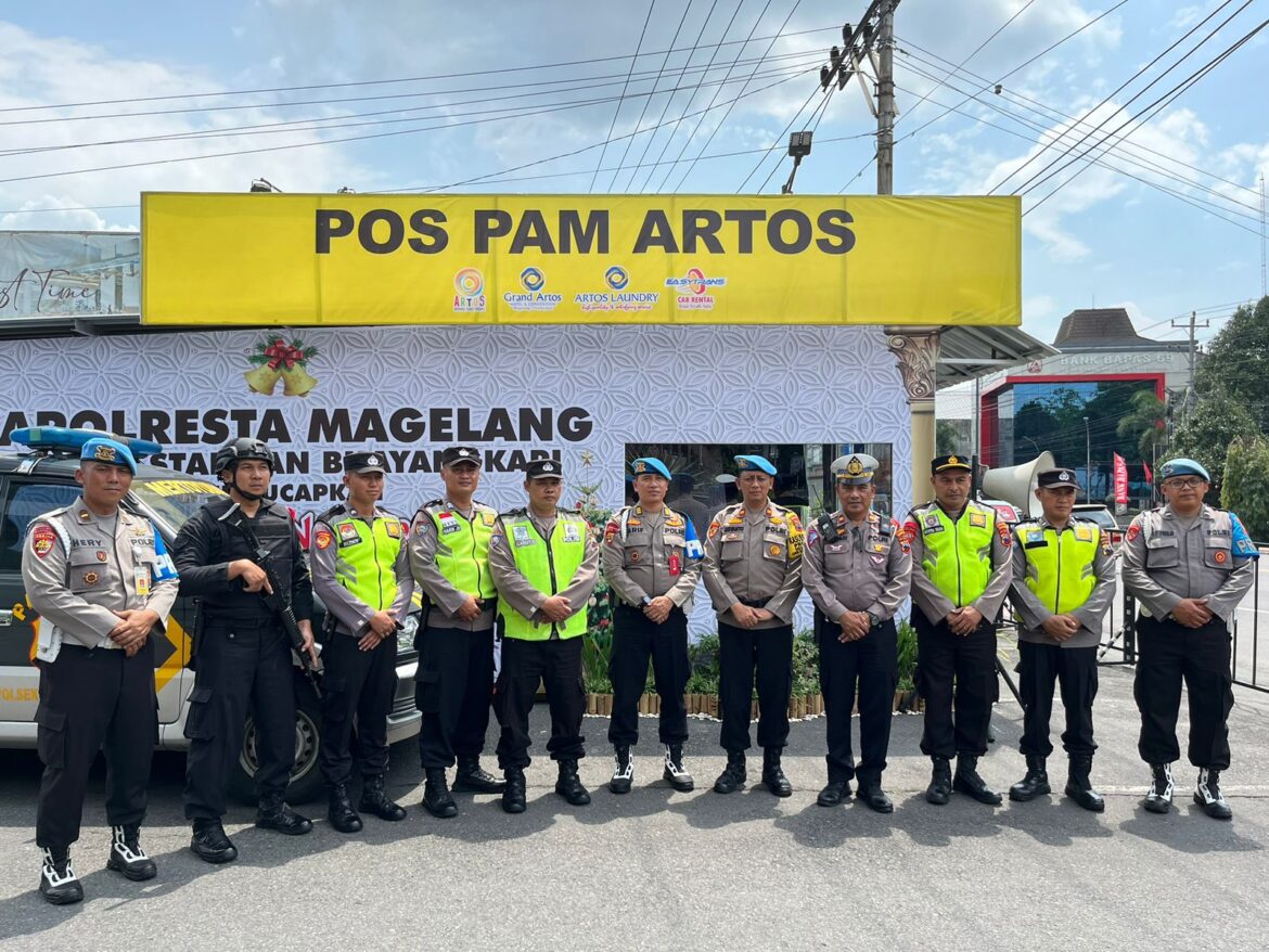 Tim Bidpropam Polda Jateng Kunjungi Pos Pam Operasi Lilin Candi 2023 di Mertoyudan