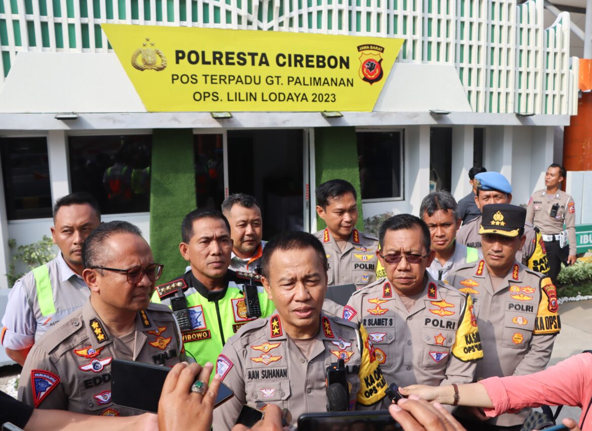 Kakorlantas Polri Tinjau Arus Balik Libur Tahun Baru 2024 di GT Palimanan Tol Cipali