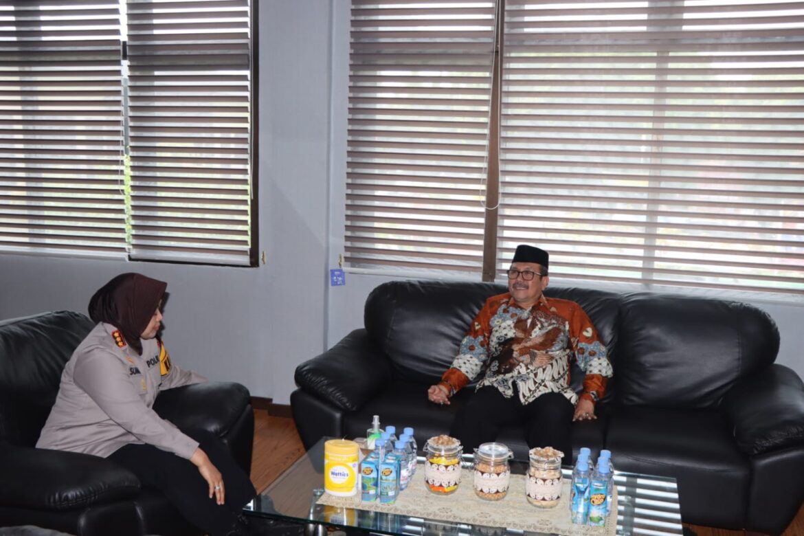 Kapolresta Cirebon Terima Kunjungan Perdana Bupati Cirebon