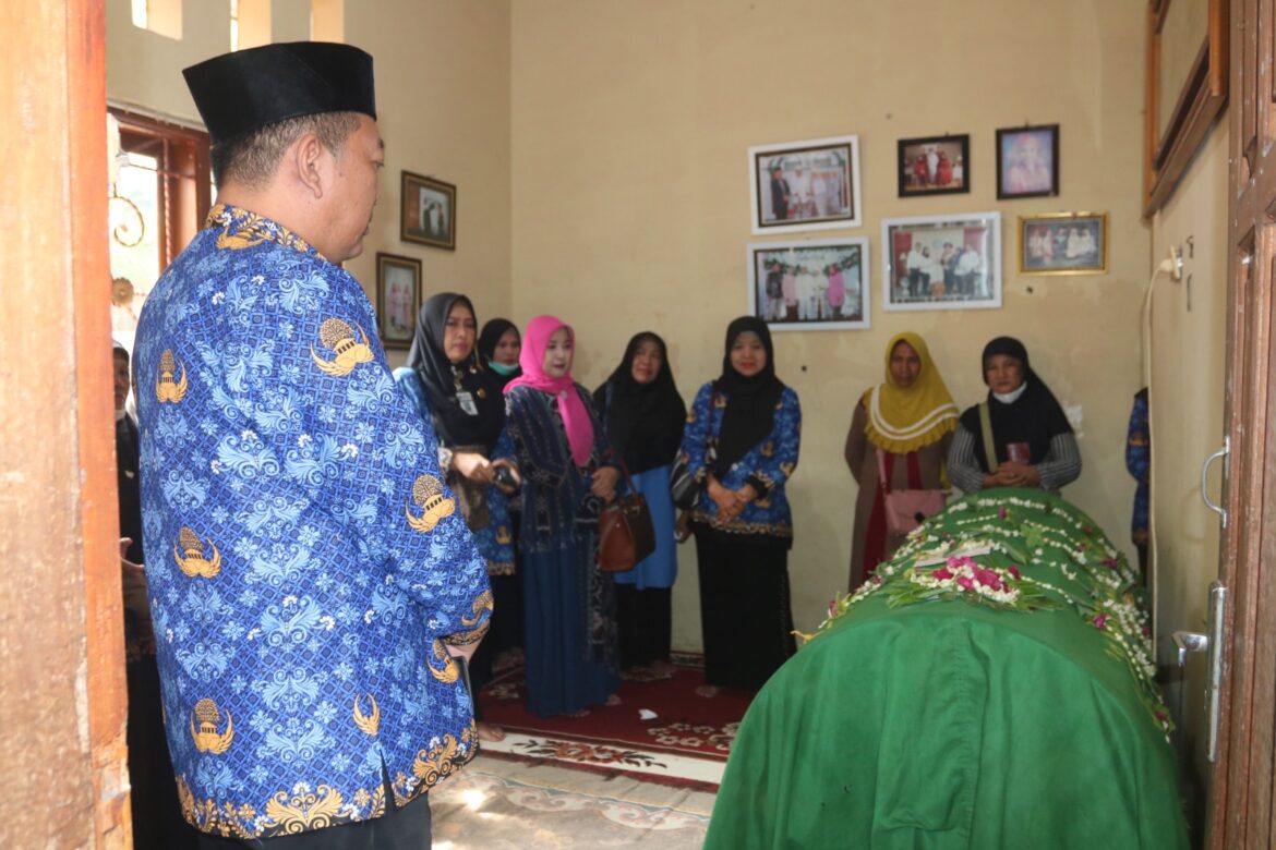 Endah Pratiwi, Sekretaris Dinas Sosial Kota Tegal Meninggal Dunia