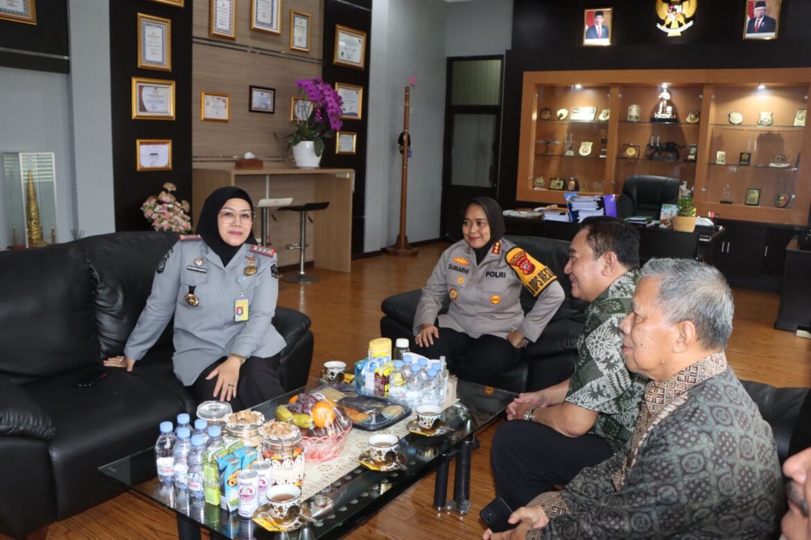 Perkuat Sinergitas, Kapolresta Cirebon Silaturahmi dengan Inspektorat Kabupaten Cirebon dan Imigrasi Cirebon