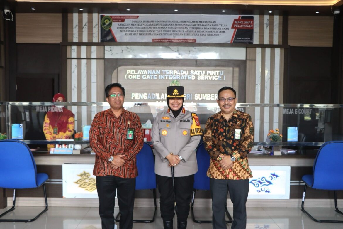 Perkuat Sinergitas, Kapolresta Cirebon Silaturahmi Dengan Ketua Pengadilan Negeri Sumber