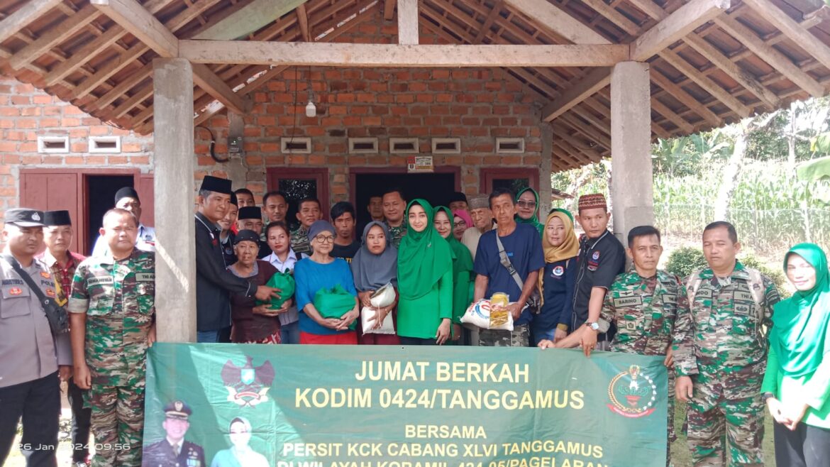 IWO- Indonesia Dan KODIM 0424 Melaksanakan Kegiatan Jum,at Berkah Bersama