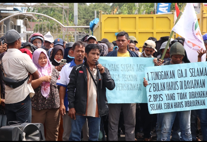 Polsek Kotarih Kawal Aksi Unras SPPK-FSPMI PT. SRA Kotarih