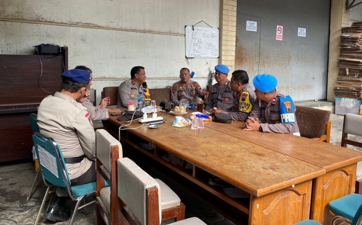 Pastikan Logistik Pemilu 2024 Dalam Keadaan Aman, Polres Tegal Kota Cek Kondisi Gudang Logistik KPU*