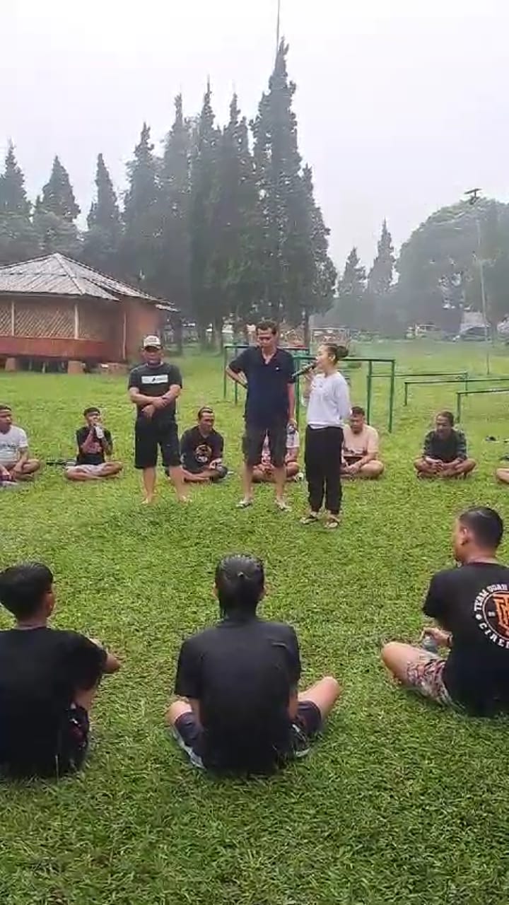 Family Gathering GMPK Bersama Rinna Suryanti Pembina & Fajar Nur Cahyono Assyifa Penasihat di Camper’ Van Ciater Subang