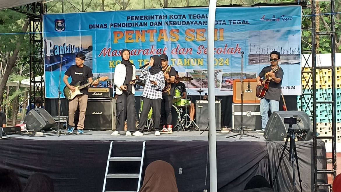 Gelaran Pentas Seni Dari Pelajar Naikan Minat Wisata Di kota Tegal