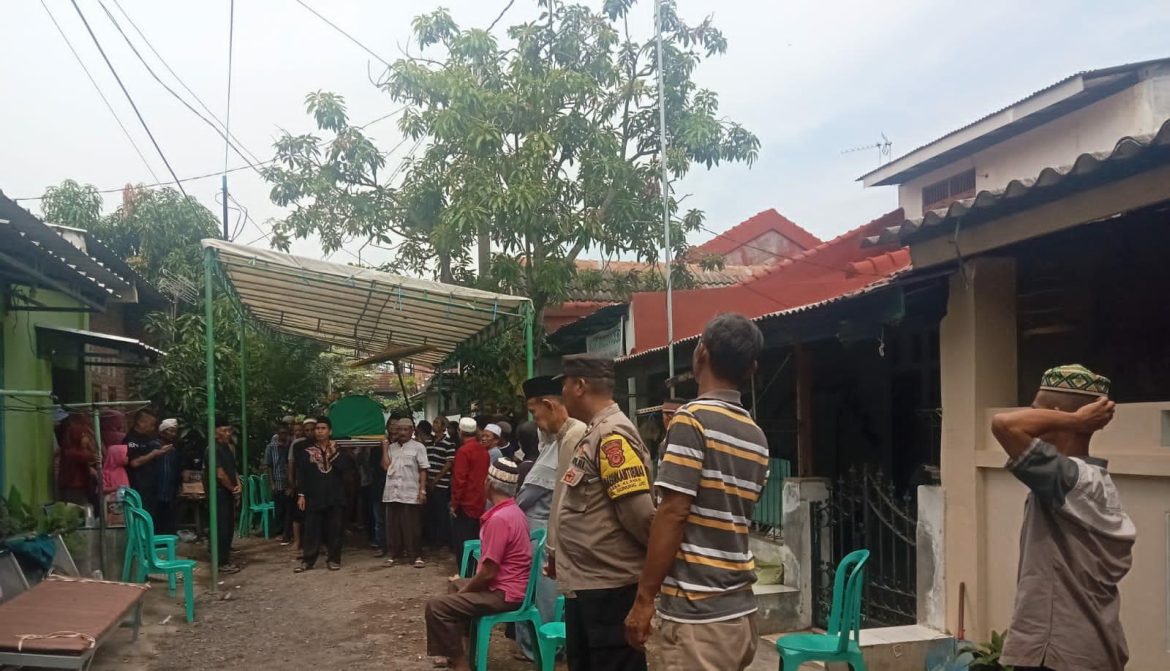 Bhabin Klayan Polsek Gunung Jati Polres Cirebon Kota , Sambang Patroli Ciptakan Kesejukan Tahun Politik