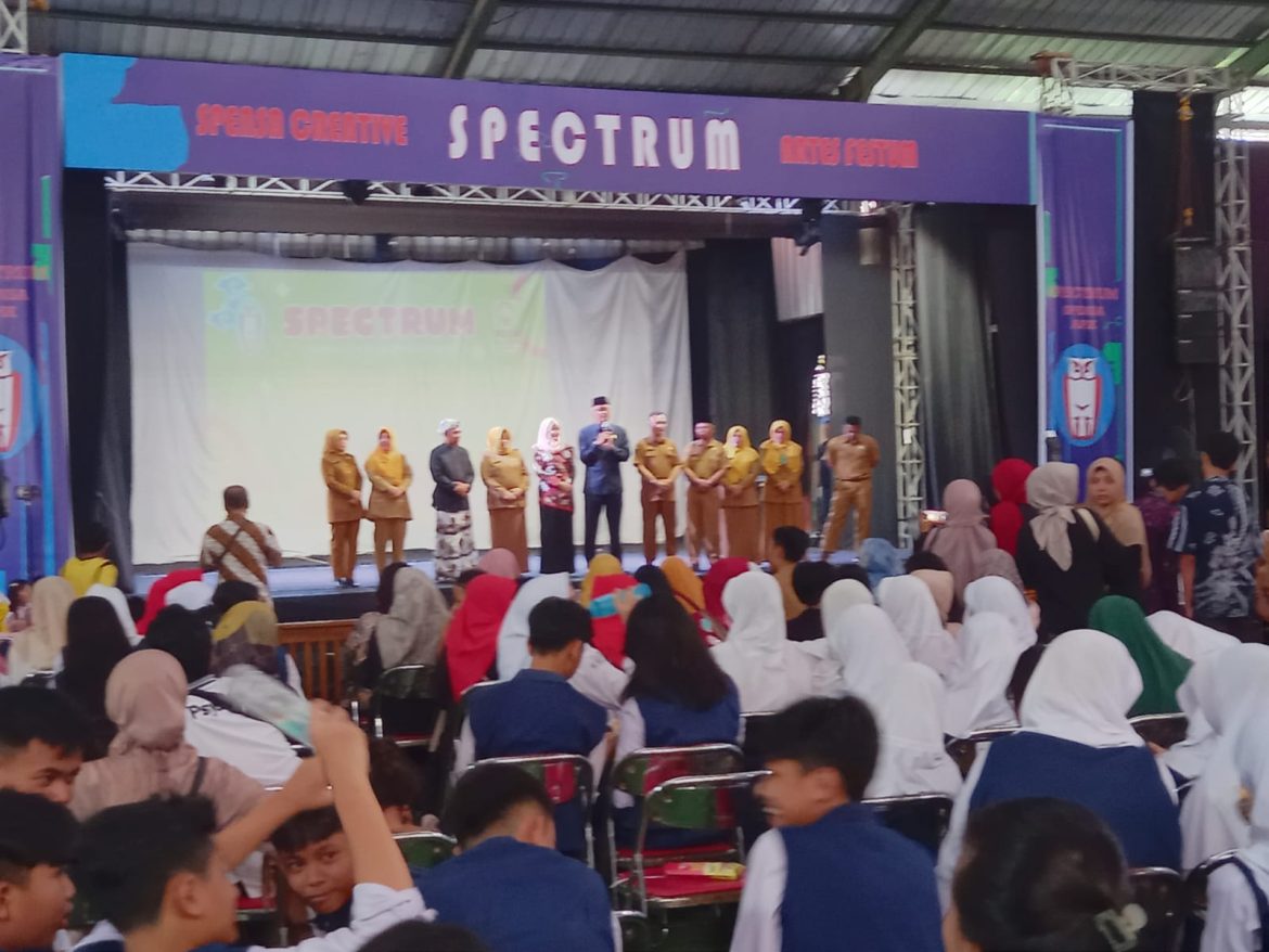 Terapkan Program  P 5 di SMP N.1 Kota Cirebon Adakan Spectrum Spentu – Pentas Seni Budaya Dan Bazaar  2024 Suatu Ajang Kreatifitas Siswa SMP N 1