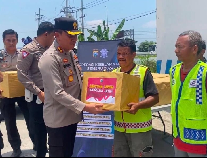 Jelang Ramadhan, Polres Probolinggo Gelar Baksos di Pos Lantas Leces