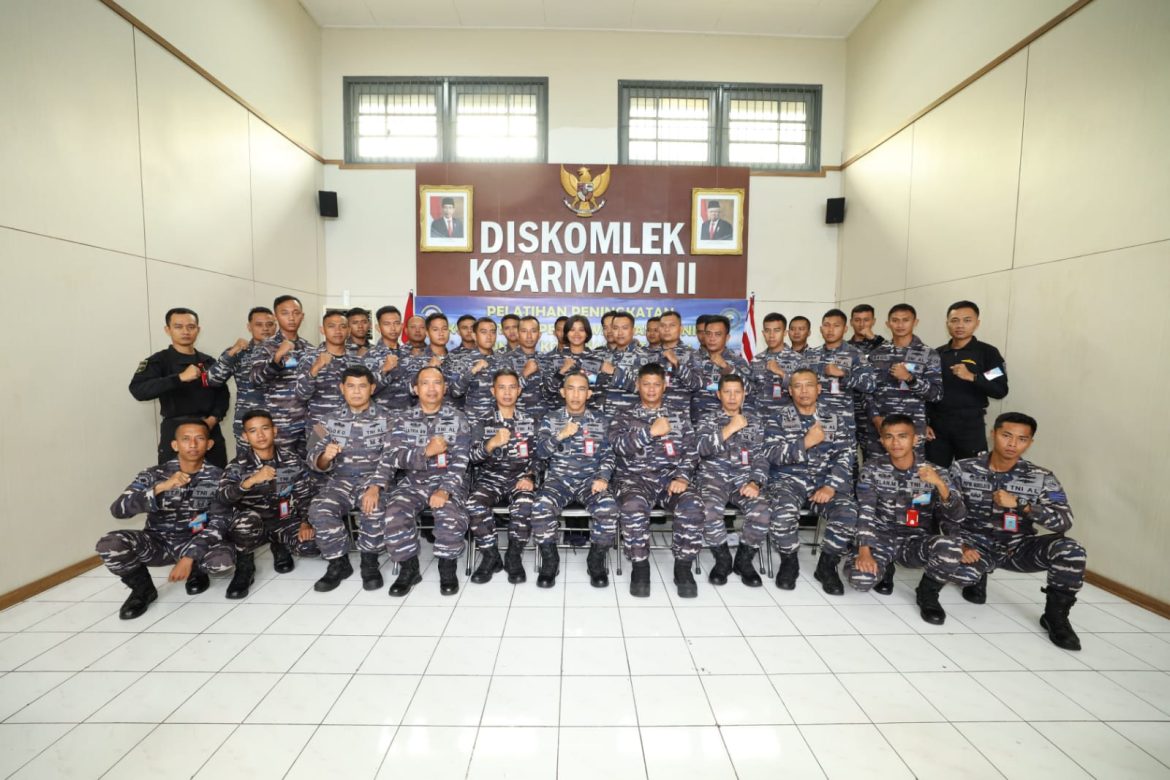 Skomlek Koarmada II Gelar Pelatihan Peningkatan Kompetensi Pengawak Radio TNI AL
