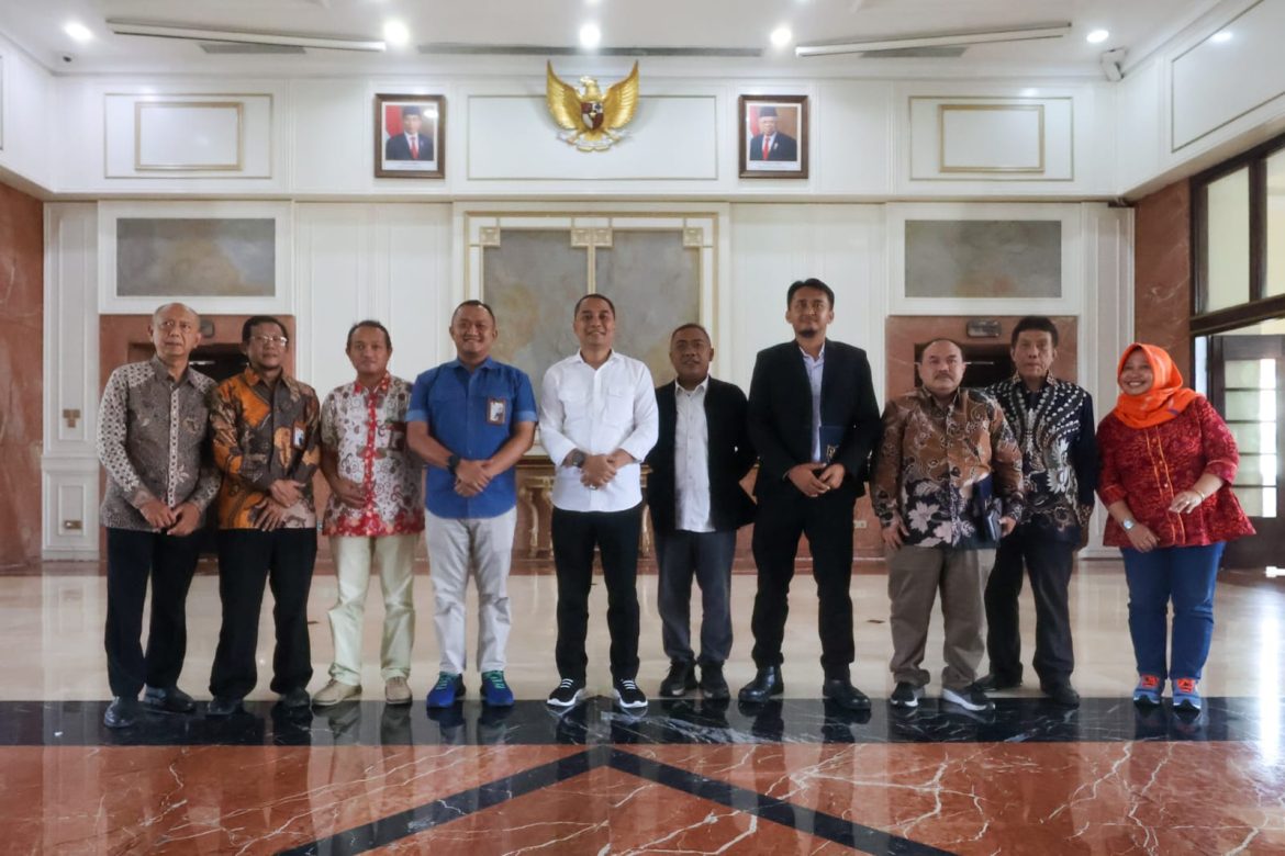 Wali Kota Eri Cahyadi Minta Tekan Inflasi hingga Kawal Perbaikan Semua Pasar