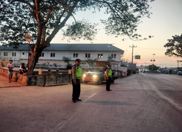 Patroli Subuh Polres Tebing Tinggi Cegah Kenakalan Remaja