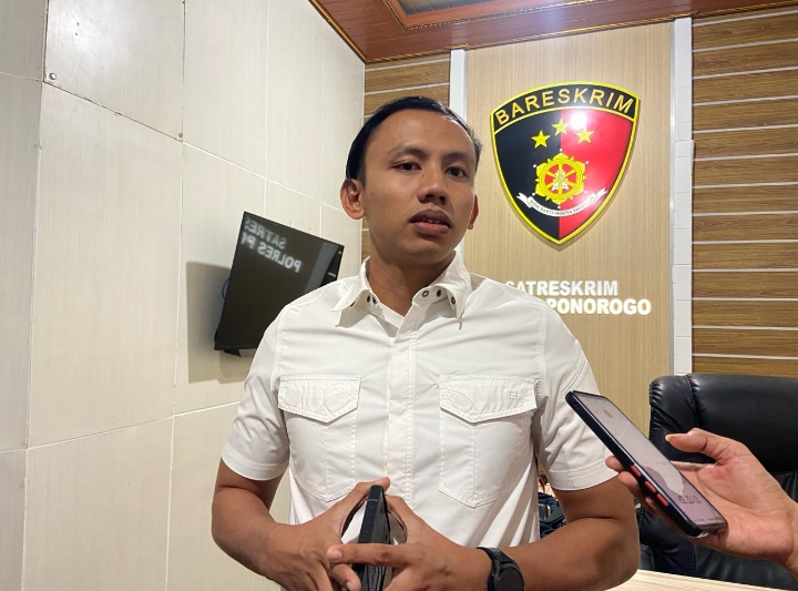 Polres Ponorogo Amankan 6 Pemuda Konvoi Bersajam Yang Viral di Medsos