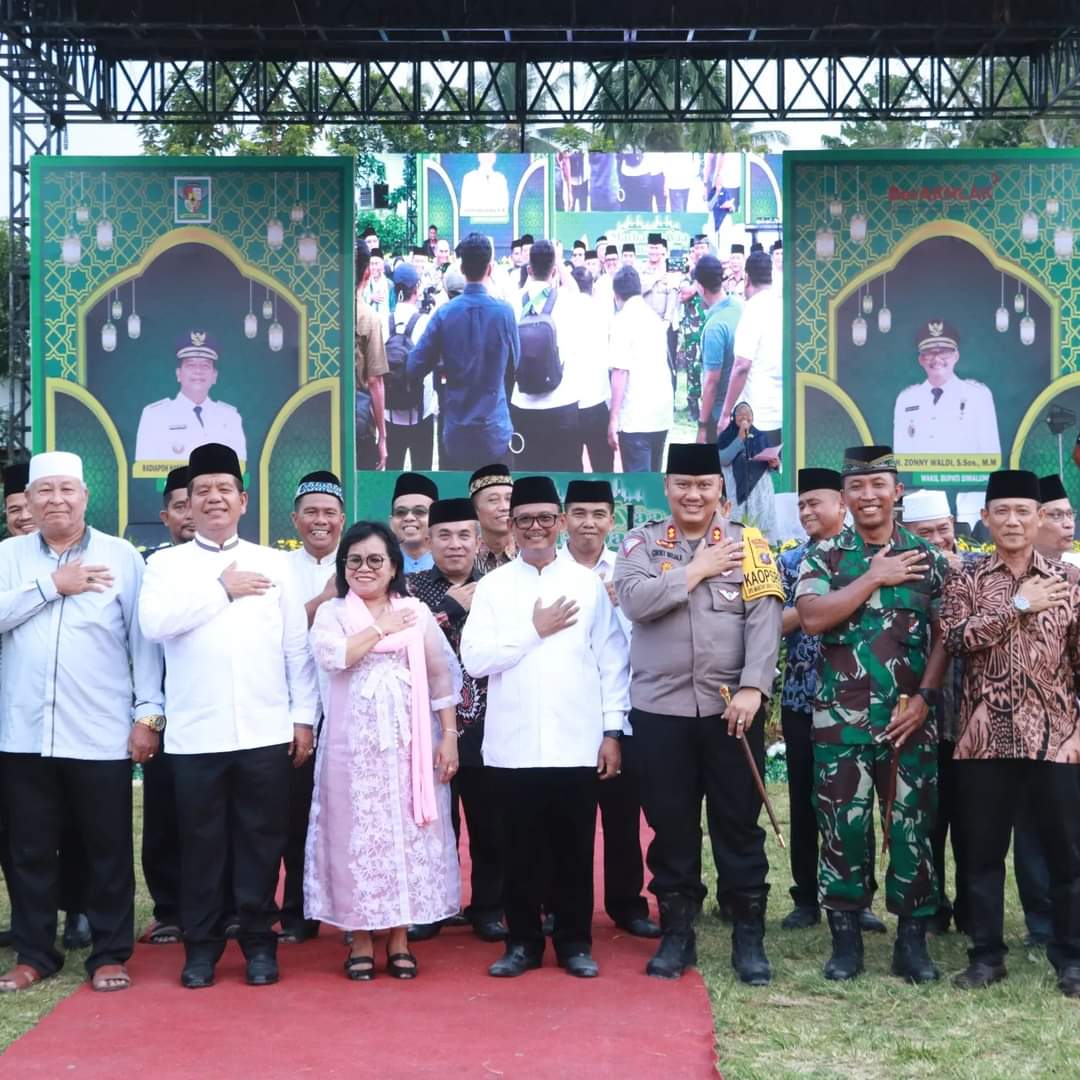 Bupati Simalunggu “Radipoh Hasiholan Sinaga Buka Puasa Bersama Dengan Masyarakar Gunung Maliga