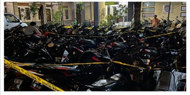 Harkamtimas di Bulan Ramadhan Polres Probolinggo Amankan Puluhan Motor Saat Razia Balap Liar