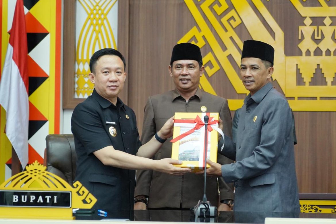 Pj.Bupati Pringsewu Sampaikan LKPJ Kepala Daerah 2023