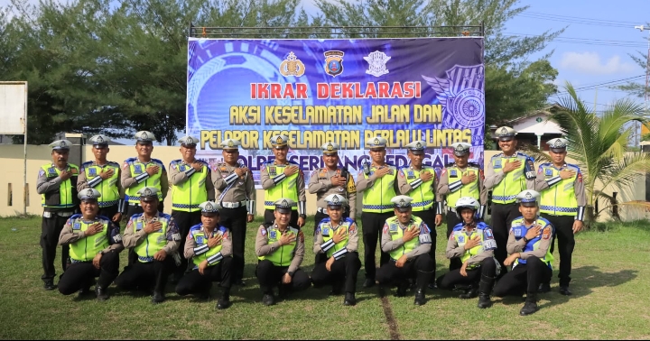 Kapolres Sergai Pimpin Apel Ikrar Deklarasi Aksi Keselamatan Jalan Dan Anti Geng Motor Ops Keselamatan Toba 2024