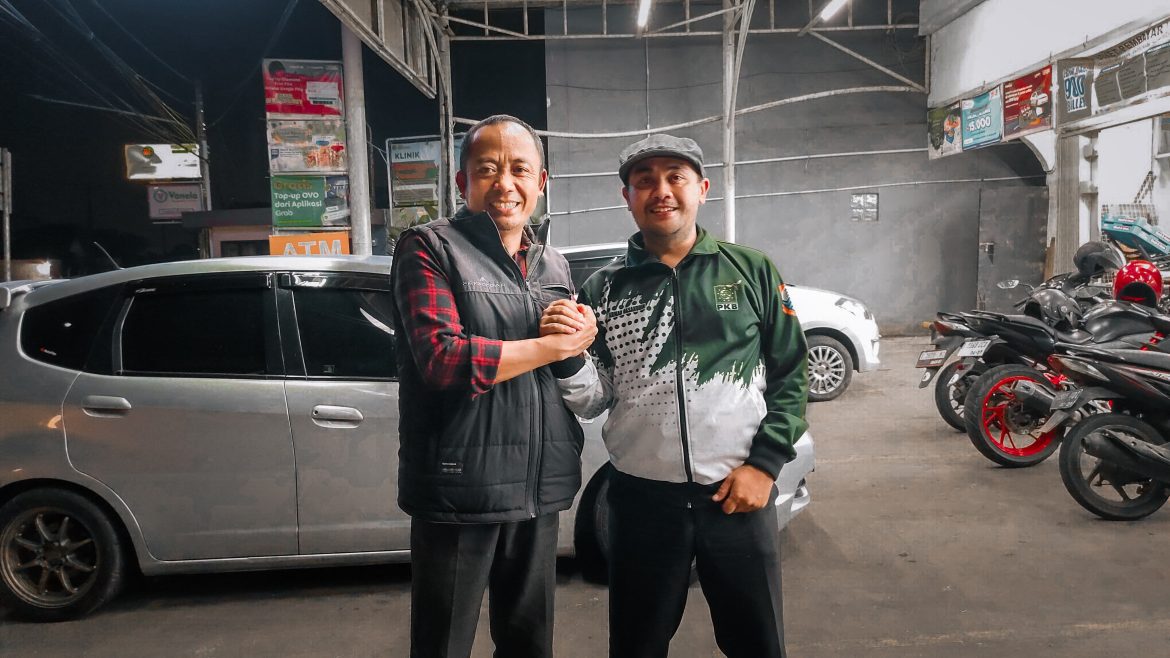 Calon Bupati Bandung Barat Steve Ewon Temui Ketua Persikabbar Bandung Barat Bahas Sepakbola 