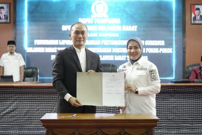 Serahkan LKPJ Gubernur Tahun 2023, Prof Zudan: 24 Penghargaan Berkat Kekompakan DPRD, Pemprov dan Masyarakat