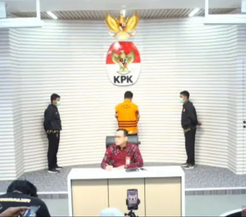KPK Tetapkan Kepala BPPD Sidoarjo Jadi Tersangka Korupsi Pemotongan Insentif Pegawai