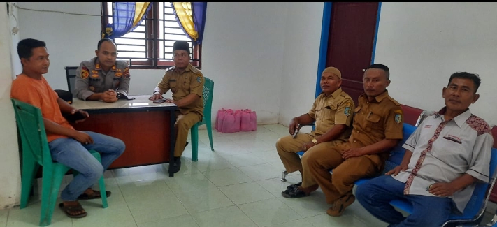 Kapolsek Medang Deras AKP Abdi Tansar, S.H, M.H Sampaikan Kamtibmas Di Kantor Desa Mandarsah