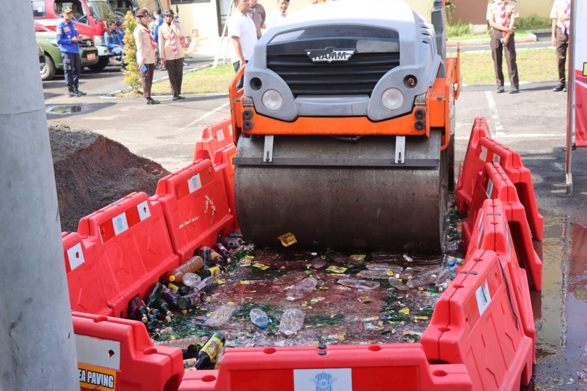 434 Botol Miras Dimusnahkan Polres Magelang Kota