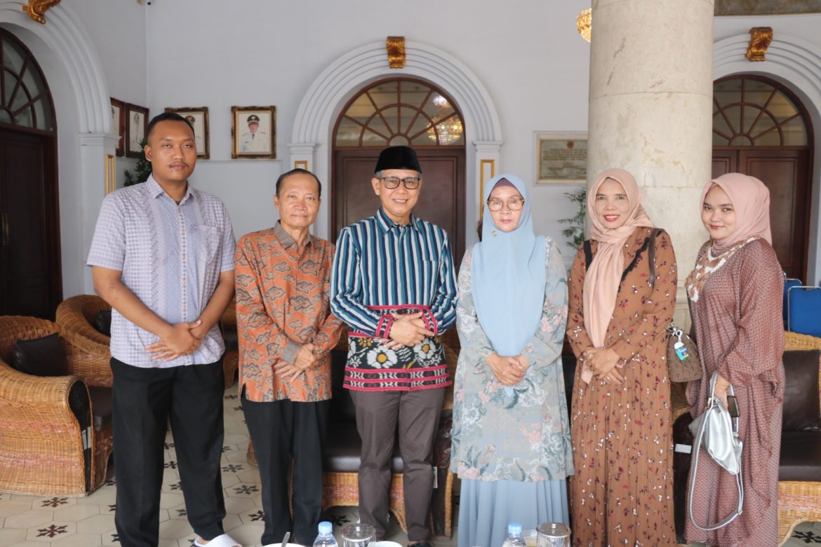 Pj. Wali Kota Tegal Gelar Open House Di Rumah Dinas