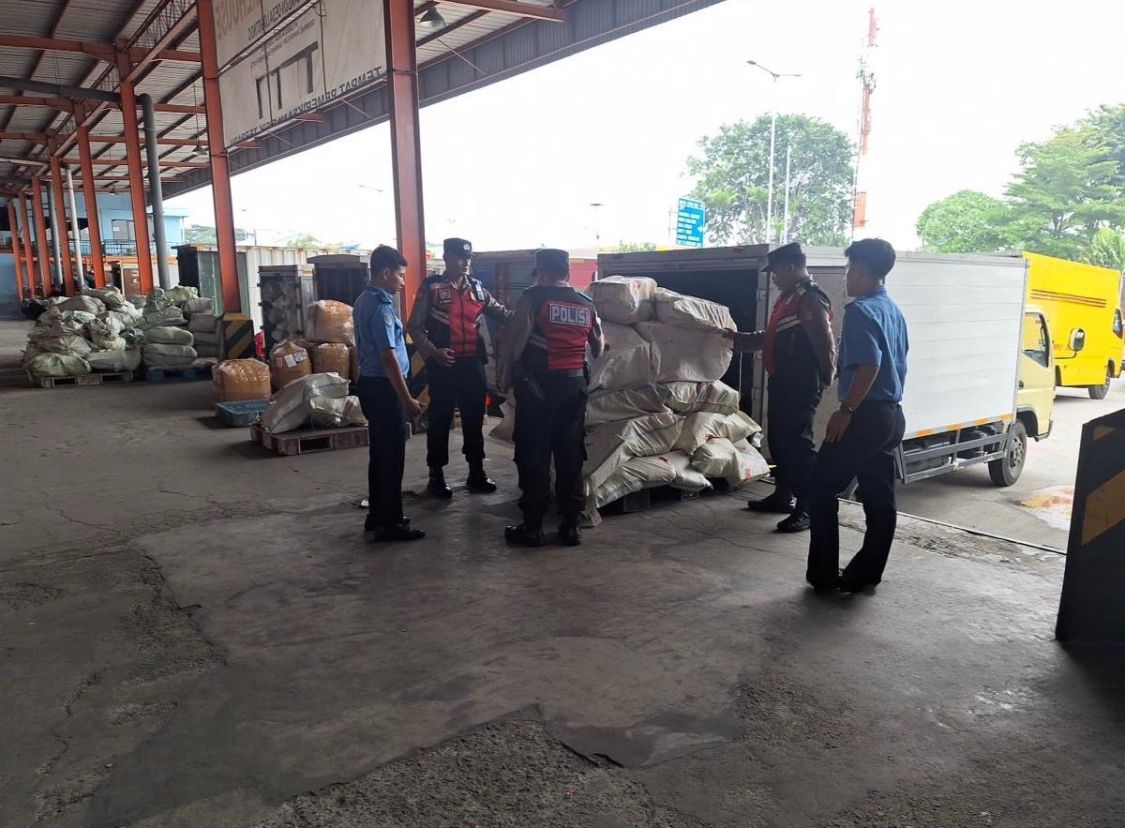 Patroli Gabungan, Polsubsektor Kargo Bandara Soetta Ajak Masyarakat Jaga Kamtibmas Kondusif
