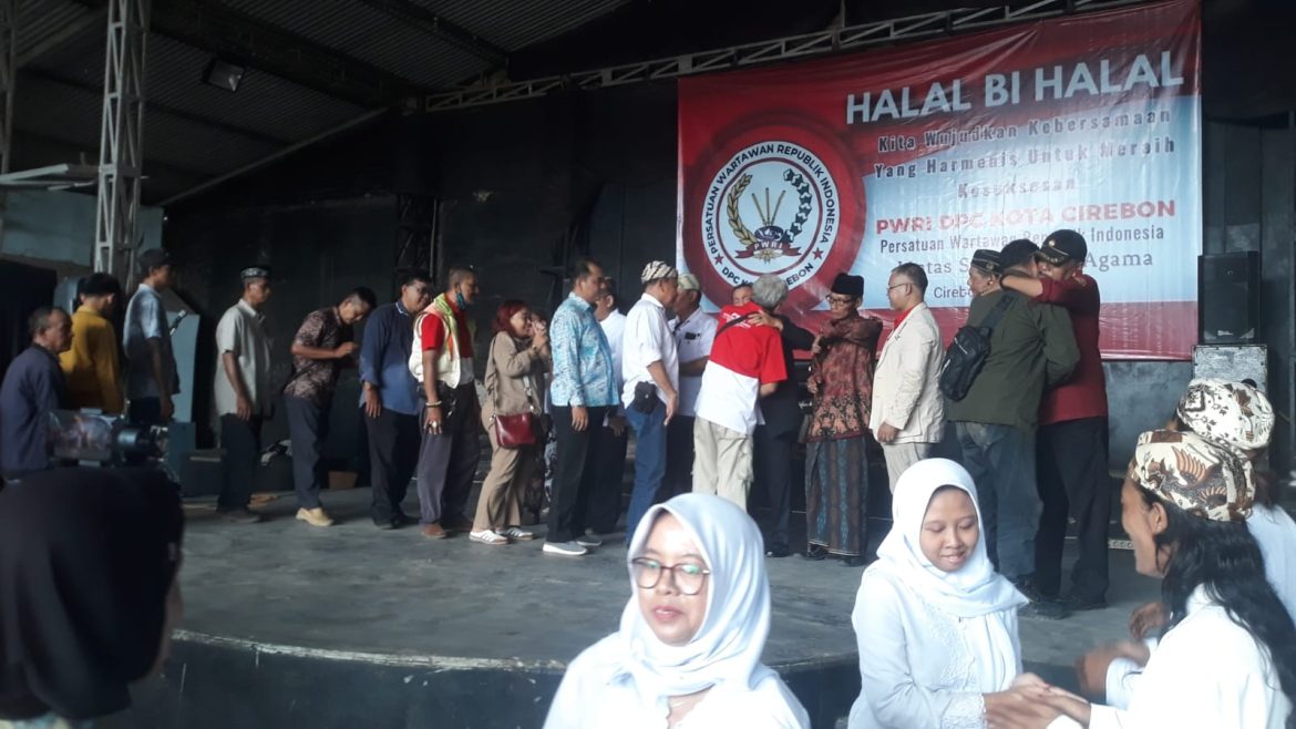PWRI DPC Kota Cirebon Adakan Giat Halal Bihalal Galang Tali Siraturahmi dan Keharmonisan untuk Meraih Kesuksesan