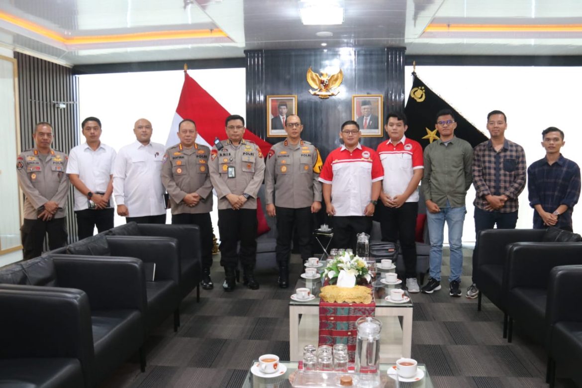 Kapolda Bersama PJU Polda Sumsel Menerima Audiensi DPD Himpunan Perthashop Merah Putih Indonesia Provinsi Sumsel 