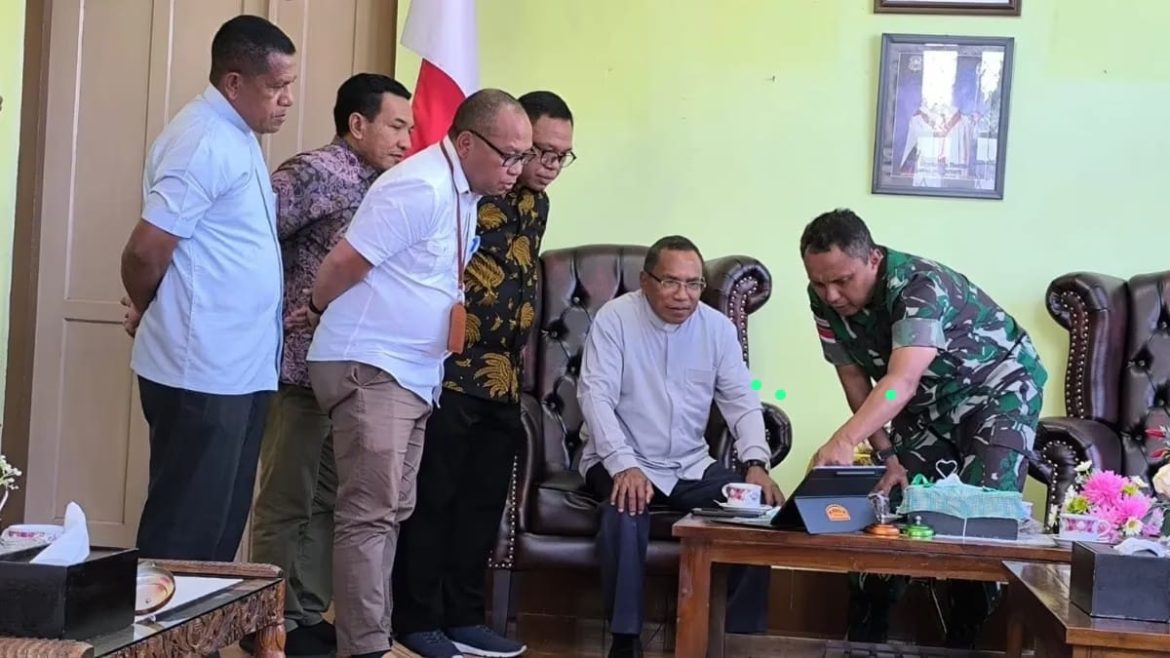 Kasrem 161/Wira Sakti Kupang Nusa Tenggara Timur Berkunjung ke Keuskupan Ruteng dan Perkenalkan Sejumlah Program TNI.